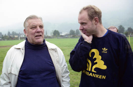 Gunnar Nordahl och Thomas Ravelli, målvakt