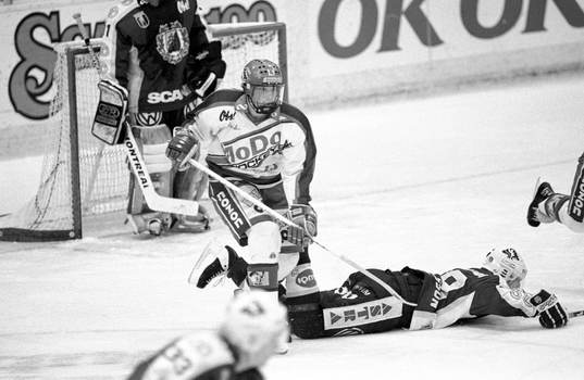 Peter Forsberg, Modo