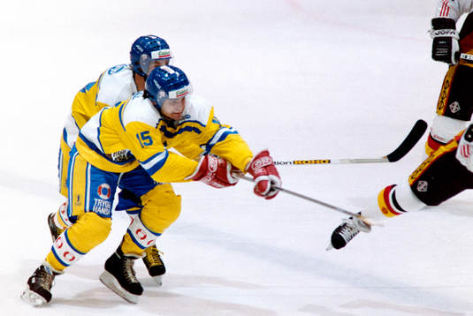 Patrik Carnbäck, Sverige