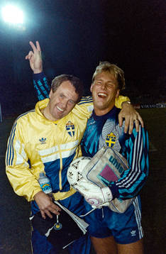 Nisse Andersson, förbundskapten och Jan Ekholm, målvakt,