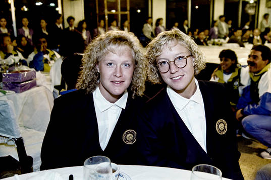 Ingrid Johansson och Helen Johansson, Sverige
