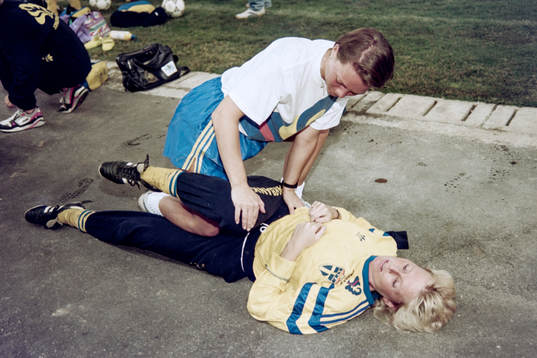 Anette Hansson, Sverige får massage