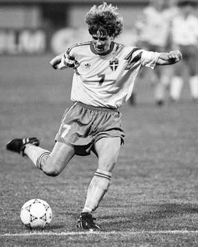 Pia Sundhage, Sverige