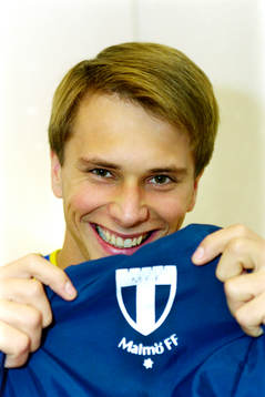 Jonas Axeldal, Sverige