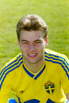 Niklas Gudmundsson, Sverige