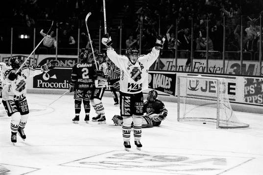 Bläddra bland fler bilder av Ishockey, Elitserien, Djurgården - AIK, 2-6