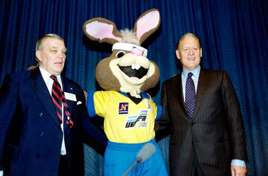 Gunnar Nordahl och Nils Liedholm med Rabbit