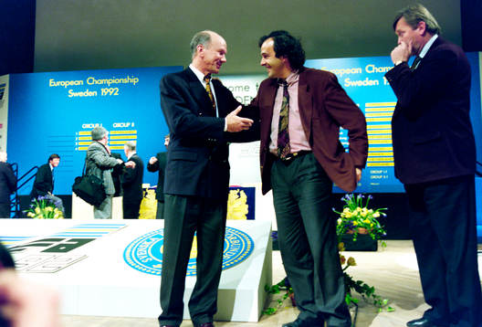 Tommy Svensson, Sverige och Michel Platini, Frankrike