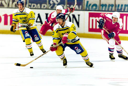 Bläddra bland fler bilder av Ishockey, Sweden Hockey Games, Sverige - OSS, 4-1