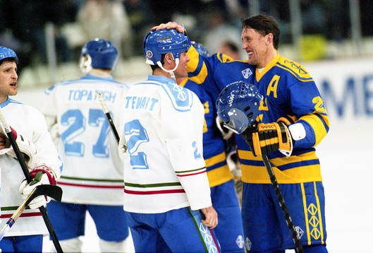 Börje Salming, Sverige och William Stewart, Italien
