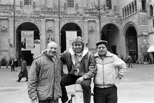 Tomas Brolin med supporters