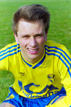 Jonas Axeldal, Sverige