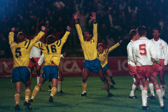 Pascal Simpson, Sverige, jublar
