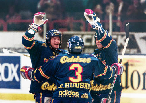 Bläddra bland fler bilder av Ishockey, Elitserien, Semifinal, Djurgården - Färjestad, 5-2