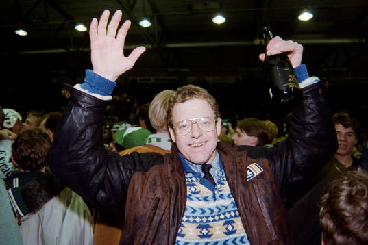 Christer Abrahamsson, tränare i Rögle jublar