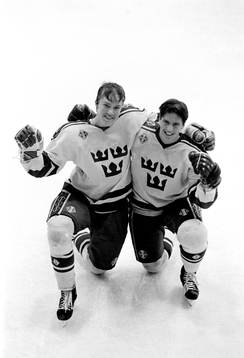 Kenny Jönsson och Jan Huokko, Sverige jublar