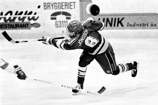Kenny Jönsson, Sverige i skottagen