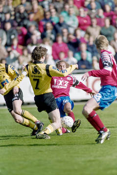 Henrik Larsson, Helsingborg och Mats Lindvall, Mjällby i