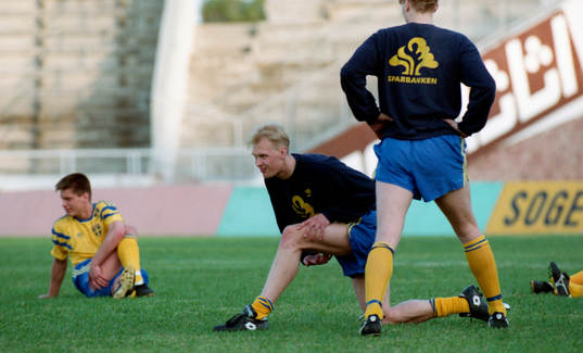 Klas Ingesson stretchar