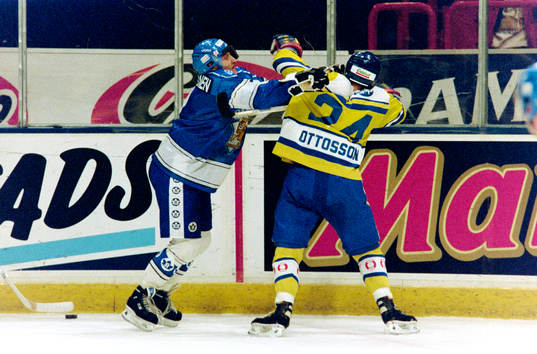 Peter Ottosson, Sverige
