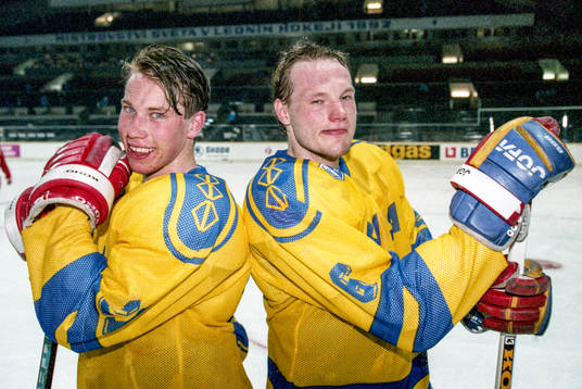 Peter Forsberg och Arto Blomsten, Sverige