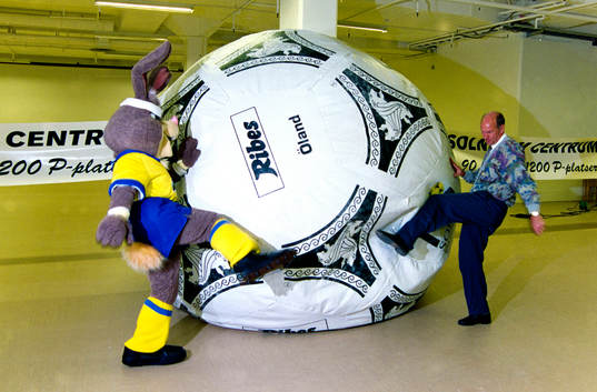 Bernie och Tommy Svensson, förbundskapten i Sverige