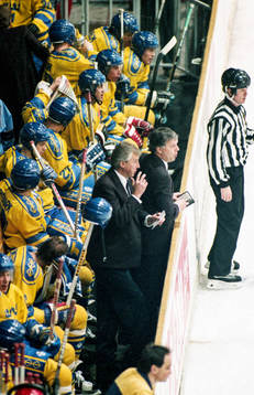 Curt Lundmark och Conny Evensson, förbundskapten coachar