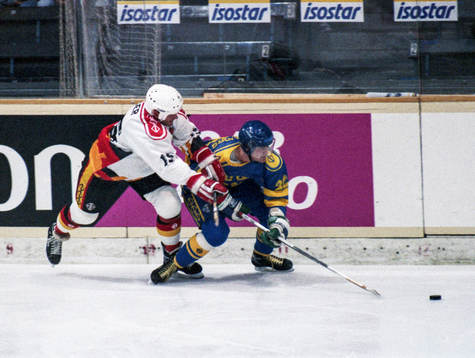 Joacim Esbjörs, Sverige