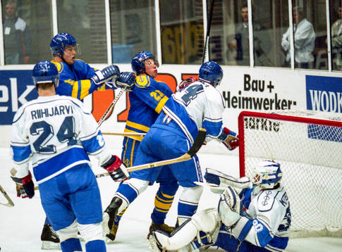 Mats Sundin och Peter Forsberg, Sverige oroar Markus