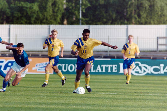 Pascal Simpson, Sverige