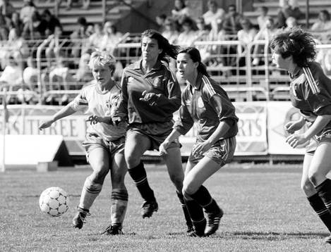 Bläddra bland fler bilder av Fotboll, dam, EM-Kval, Sverige - Spanien, 1-1