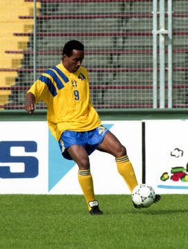 Martin Dahlin,  Sverige