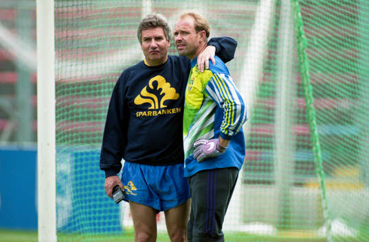Jan Ekstrand läkare och Thomas Ravelli, målvakt