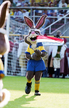 Maskot på planen