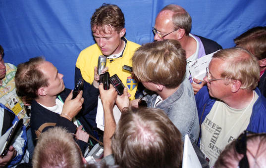 Jan Eriksson möter pressen