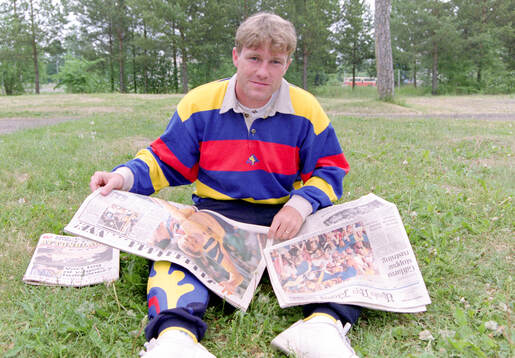 Swedens goalscorer in the opening match against France, Jan