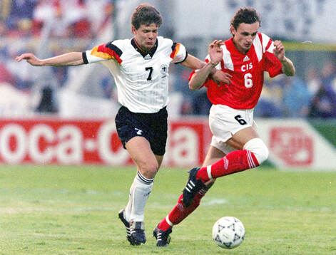 Football, Uefa EURO 1992, Group 2, CIS (Russia) - Germany