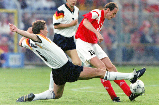Football, Uefa EURO 1992, Group 2, CIS (Russia) - Germany