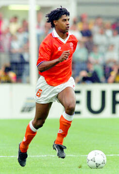 Football, Uefa EURO 1992, Group 2, Netherlands - Scotland