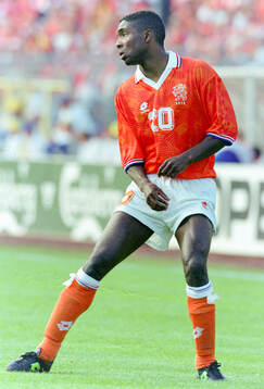 Football, Uefa EURO 1992, Group 2, Netherlands - Scotland