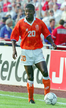 Football, Uefa EURO 1992, Group 2, Netherlands - Scotland