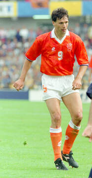 Football, Uefa EURO 1992, Group 2, Netherlands - Scotland