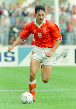 Football, Uefa EURO 1992, Group 2, Netherlands - Scotland