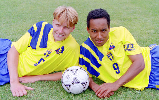 Swedish players Kennet Andersson and Martin Dahlin at