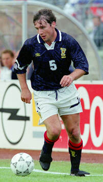 Football, Uefa EURO 1992, Group 2, Netherlands - Scotland