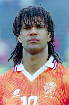 Football, Uefa EURO 1992, Group 2, Netherlands - Scotland