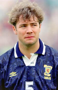 Football, Uefa EURO 1992, Group 2, Netherlands - Scotland