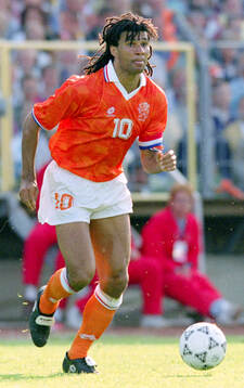 Football, Uefa EURO 1992, Group 2, Netherlands - Scotland