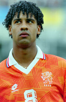 Football, Uefa EURO 1992, Group 2, Netherlands - Scotland