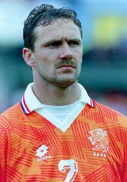Football, Uefa EURO 1992, Group 2, Netherlands - Scotland